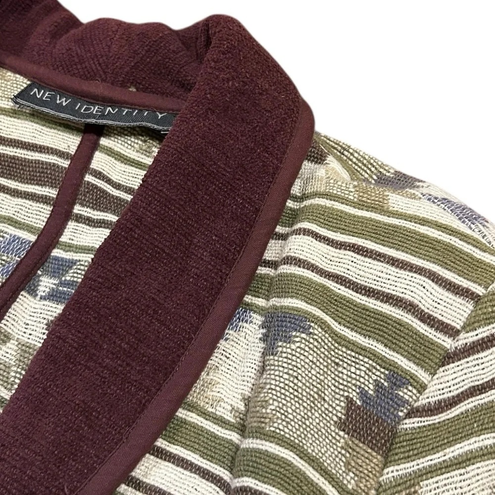 Patterned with Earth Tones Jacket with Maroon Accents - Picture 4 of 6